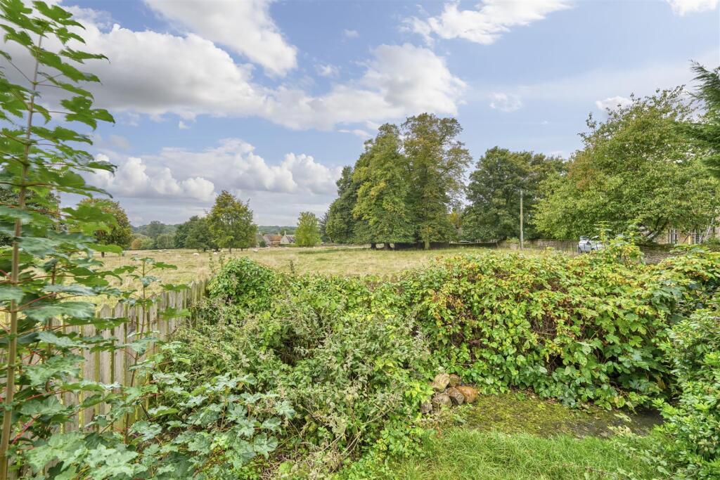 Wendy Cottage Pilton-9.jpg