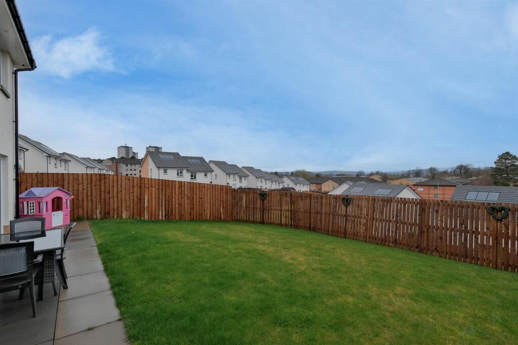 041-31 Ardencraig Terrace, Glasgow, G45 9BJ.jpg