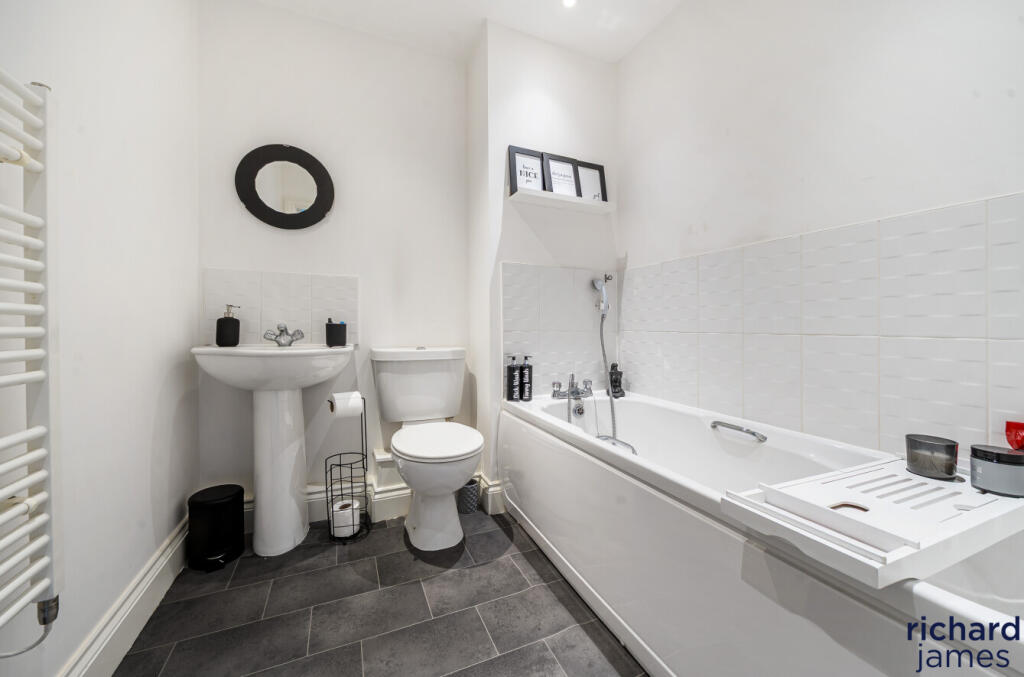 0b3aec6b59094d98909bbd595b235bd4