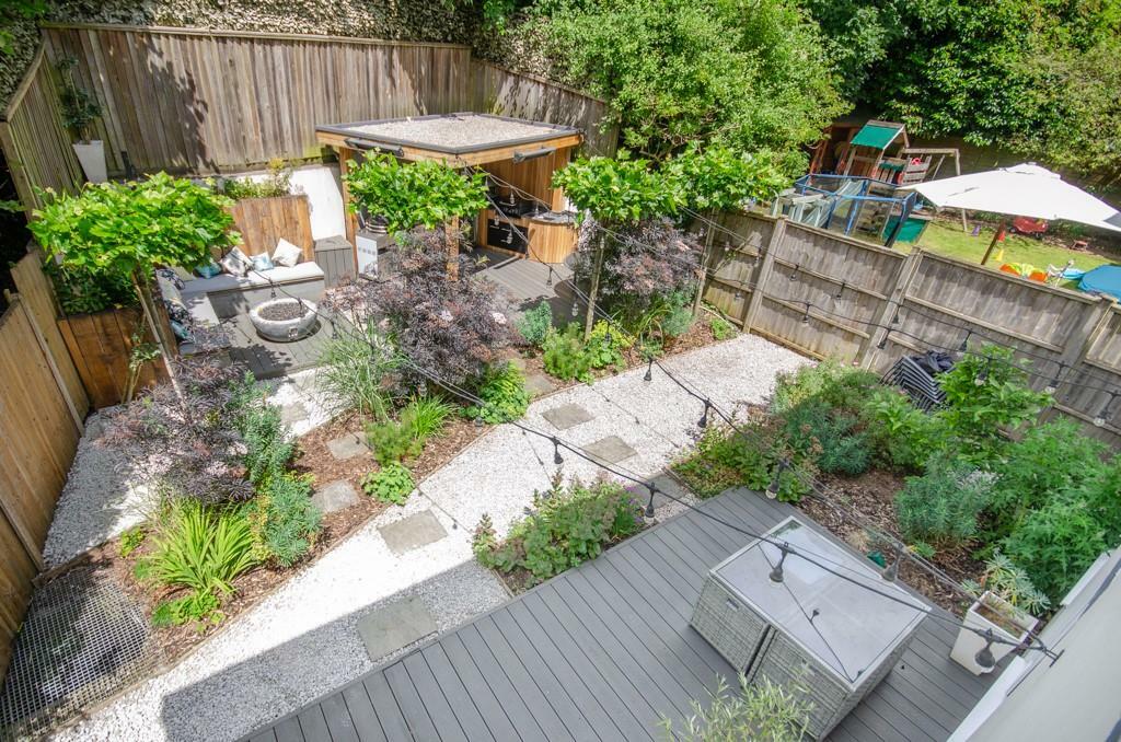 Rear garden..jpg