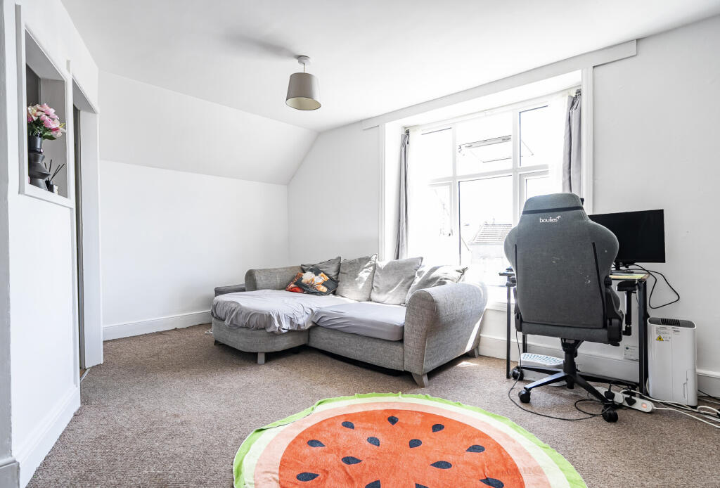 8-681f47796d779-1...