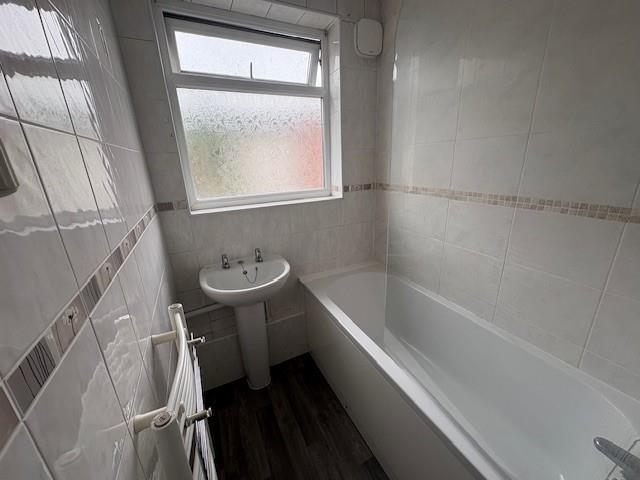 Shower room.jpg