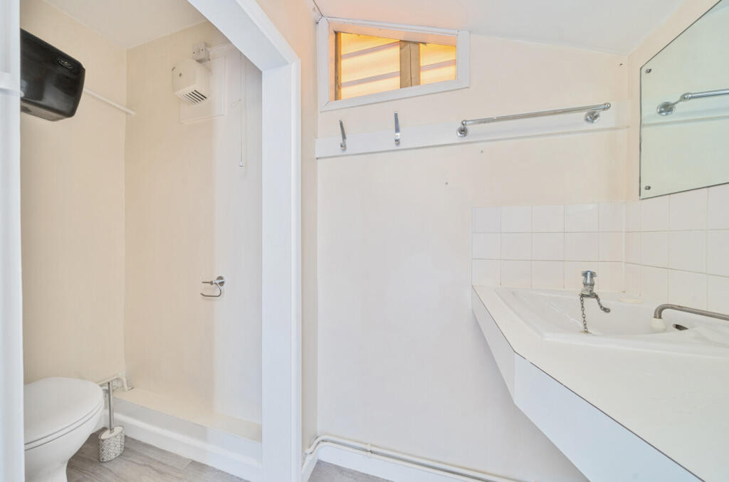 Groundfloor Wc