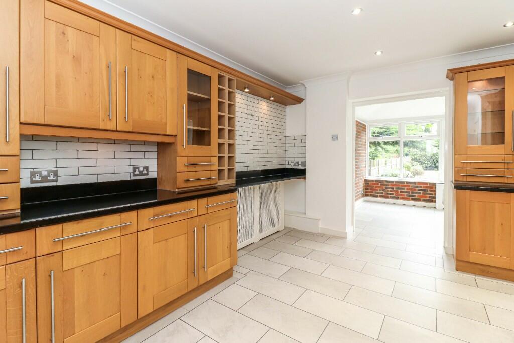Kitchen/breakfast rm