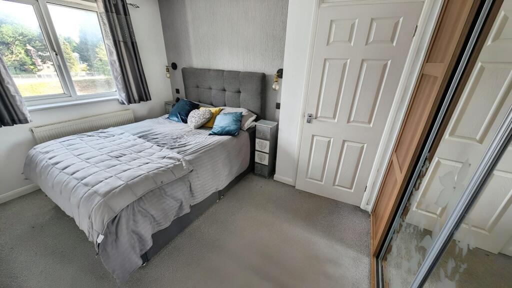 0de03a3d-bed 201a.jpg