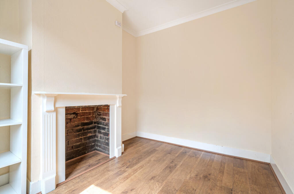 1328497-8-6894944...