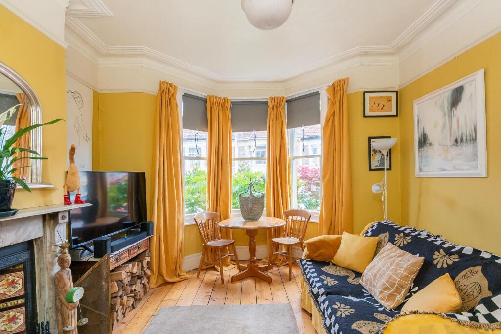 2S0RKE - Living Room C.jpg