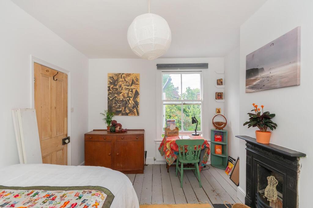 2S0RKE - Bedroom D.jpg