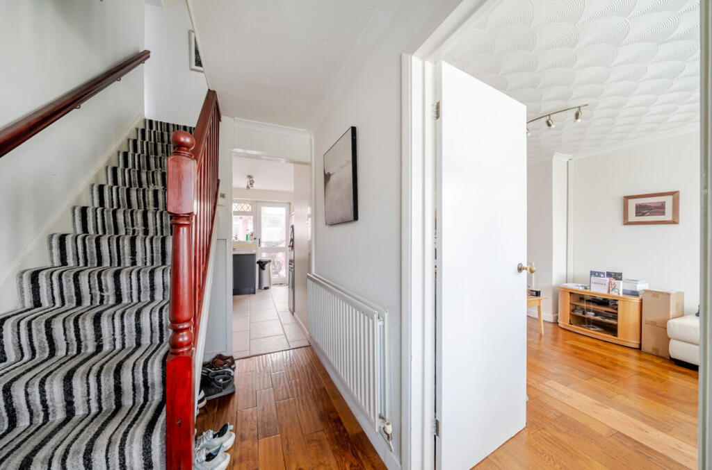 1348934-13-68b9ab...