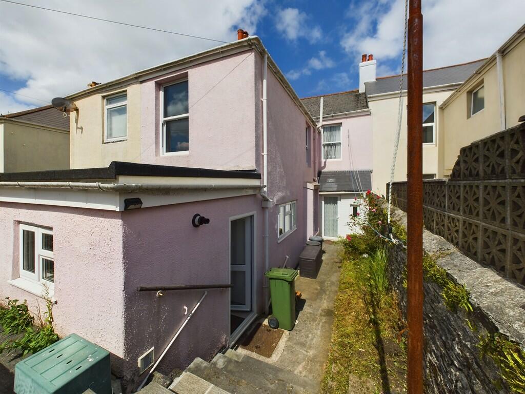 CAM03974G0-PR0024...