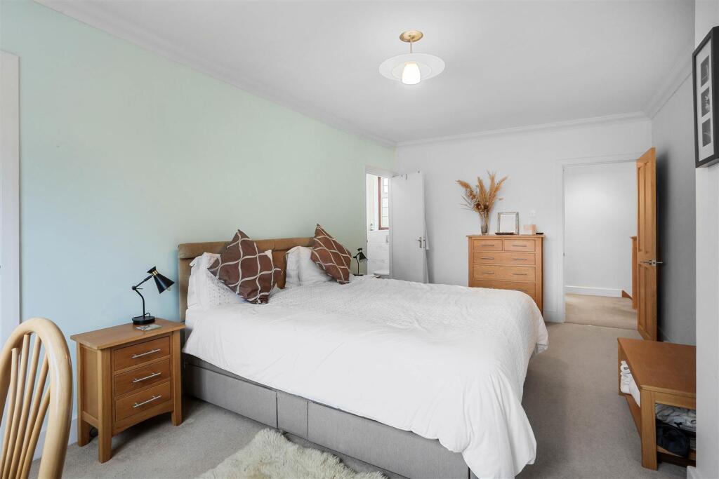 1548903635 -  WESTCOTT WAY, SM2 - 40.jpg