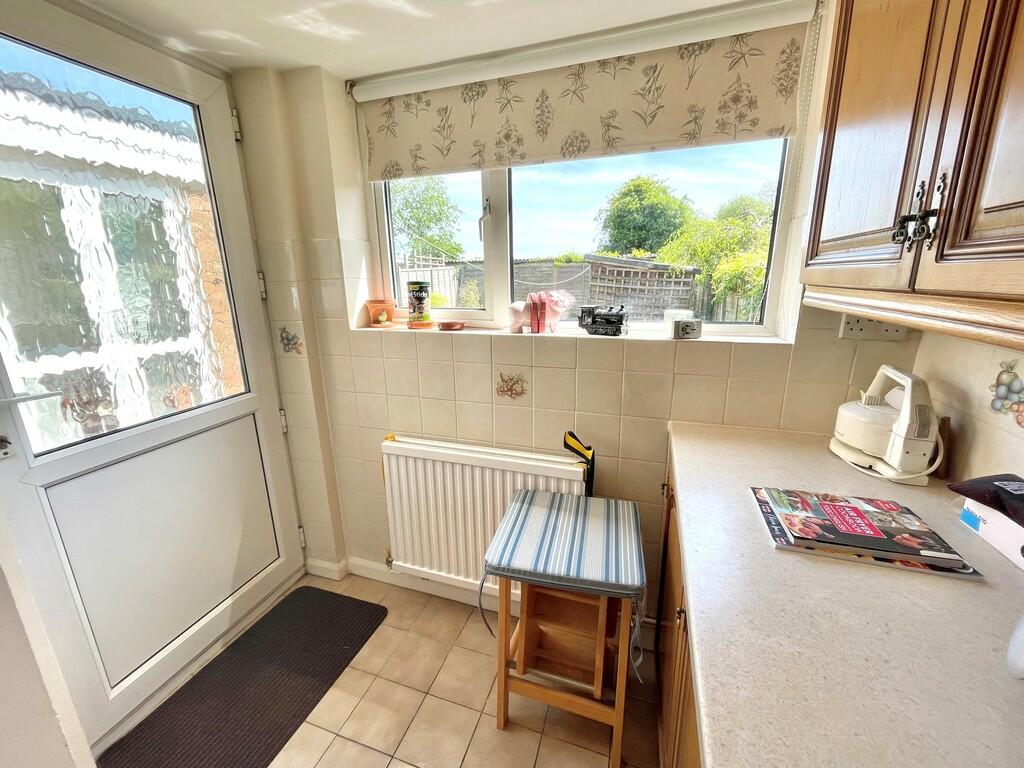 3b Fitzalan Road ...