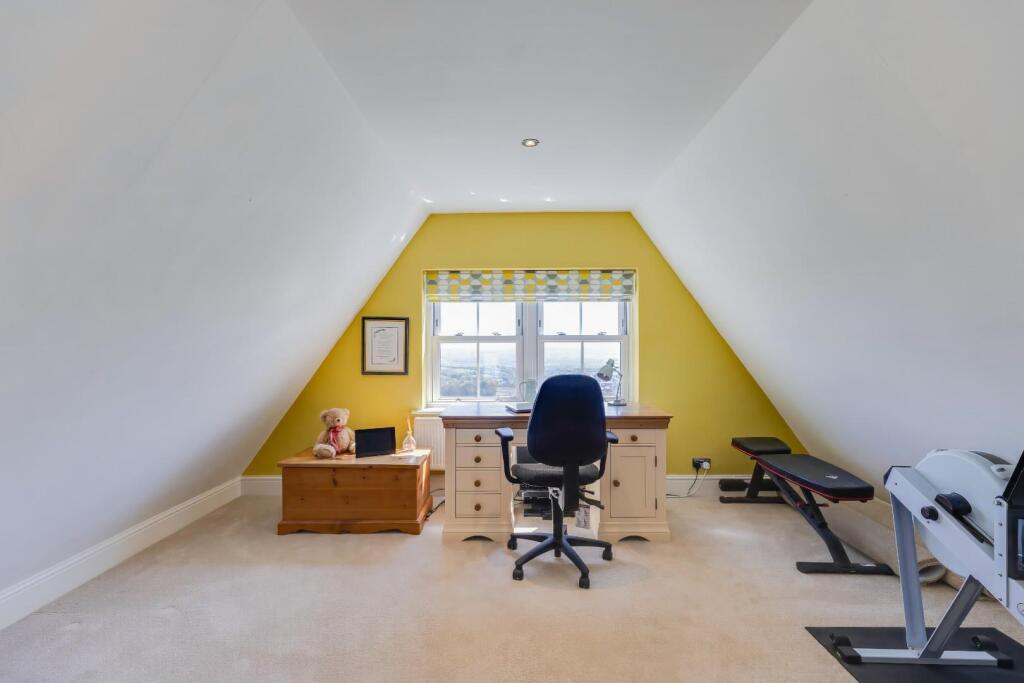Top floor Office/Bedroom