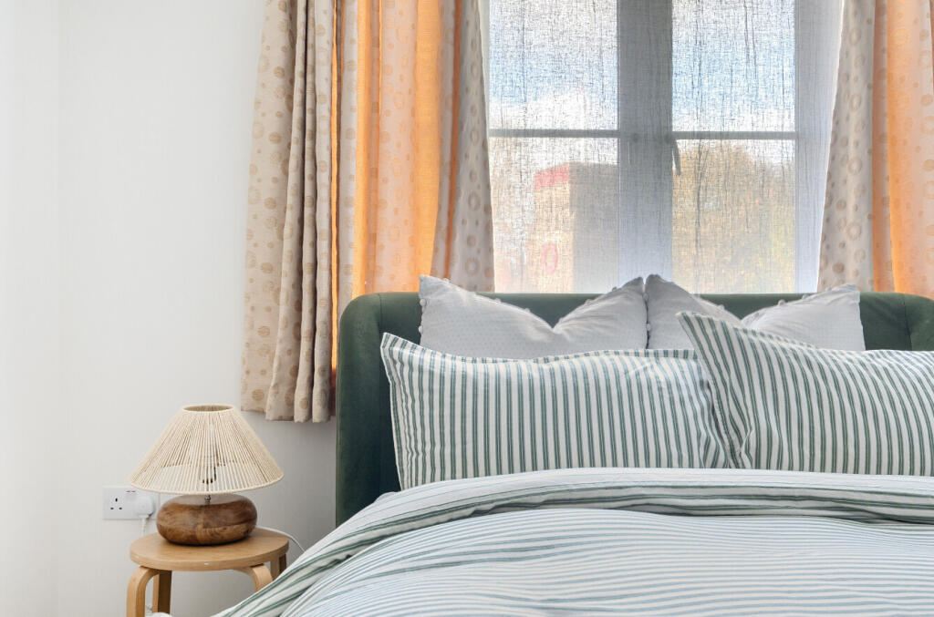 1377335-13-6915cc...