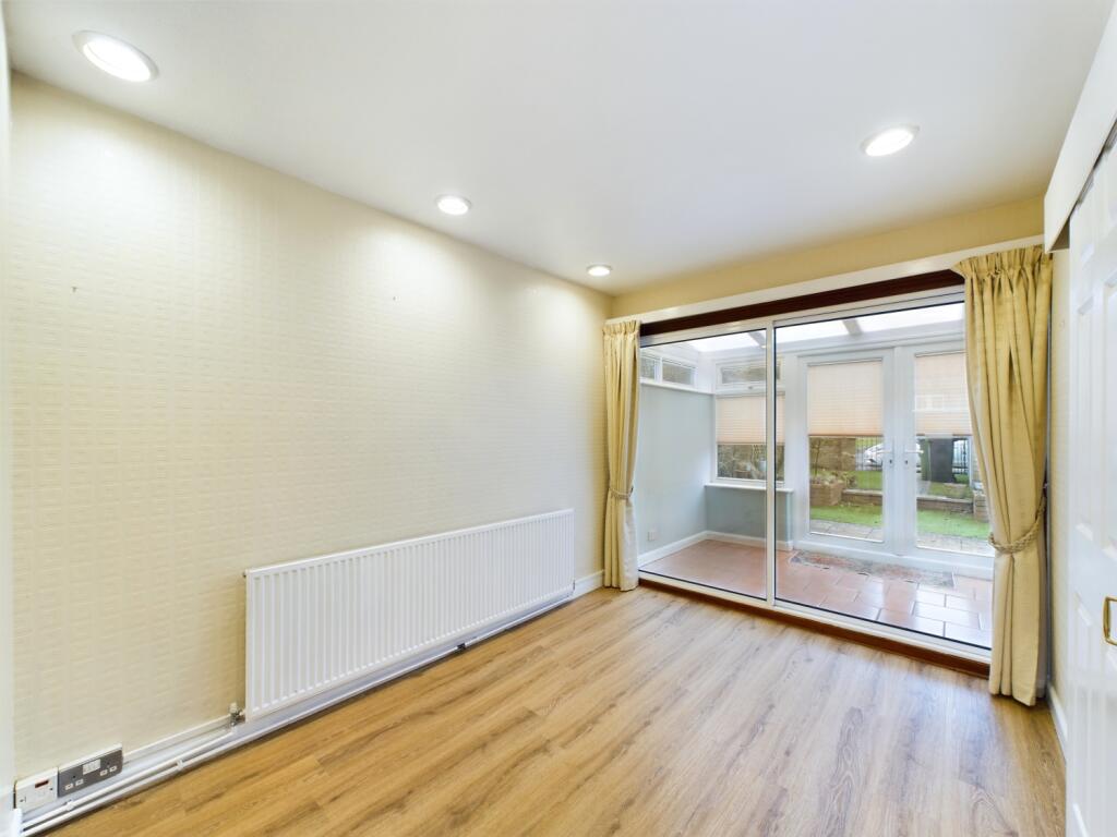 CAM02023G0-PR0119-STILL005