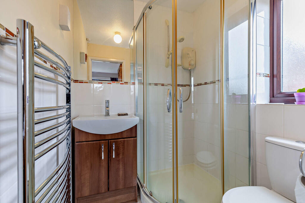 8639254-interior1...