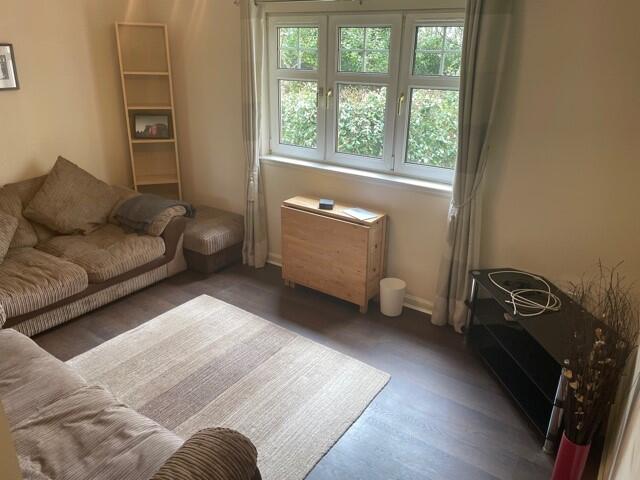 5277-20210528150411-Duff-Street-Living-Room