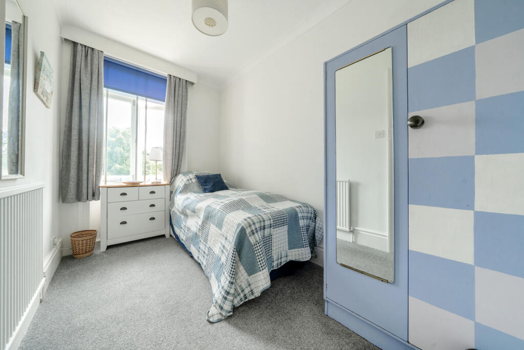 9-1299052-9-68371...