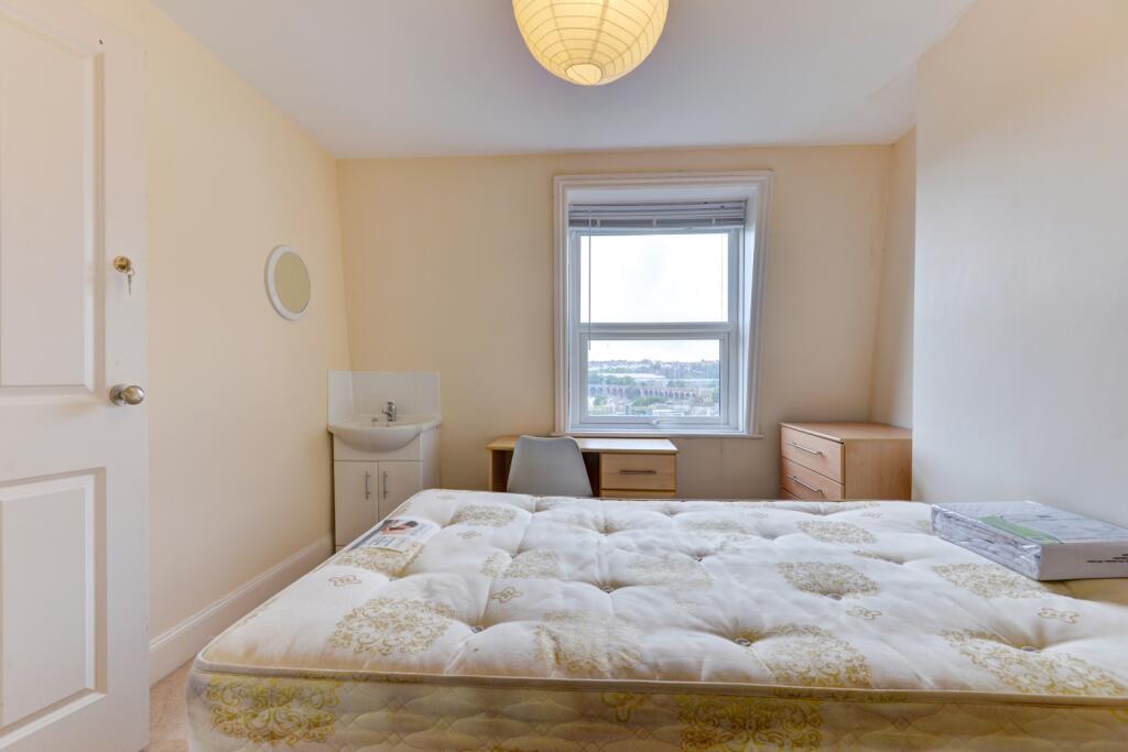 75 Vere Road Bedroom 6 (2)