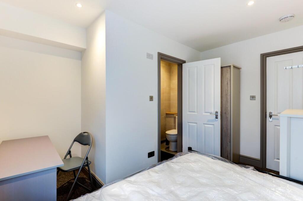 35 Sutherland Road-27.jpg