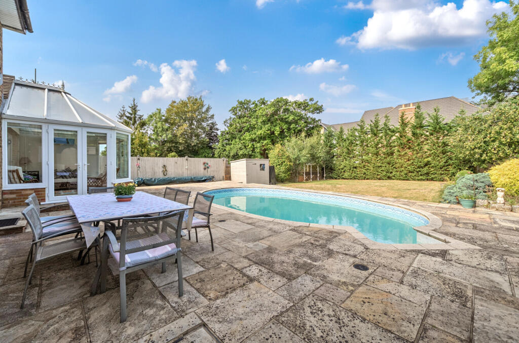 1342963-4-68a849c...