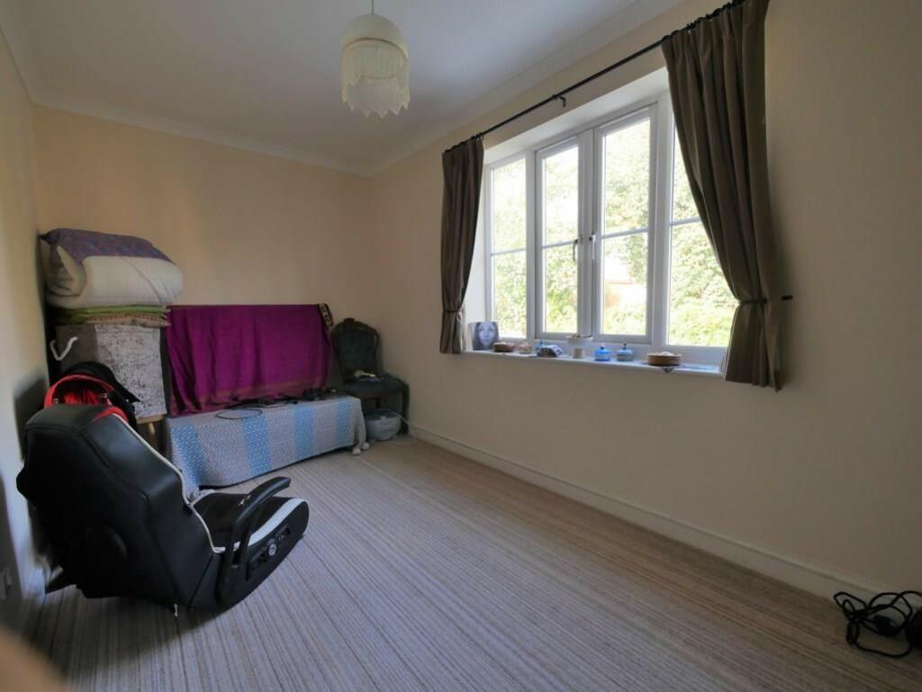 BEDROOM2
