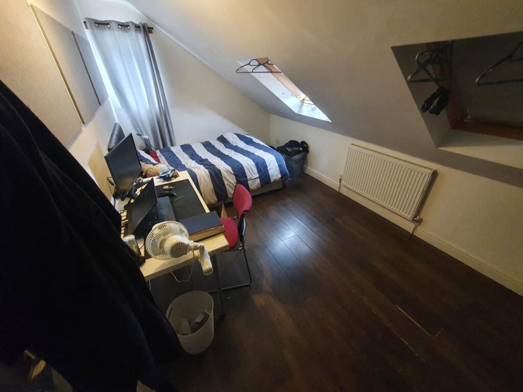 Room 10 - Second Flo