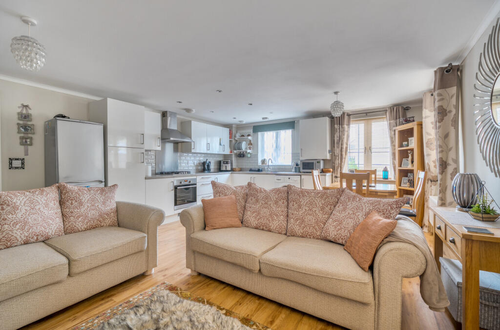 1343122-12-68aefe...