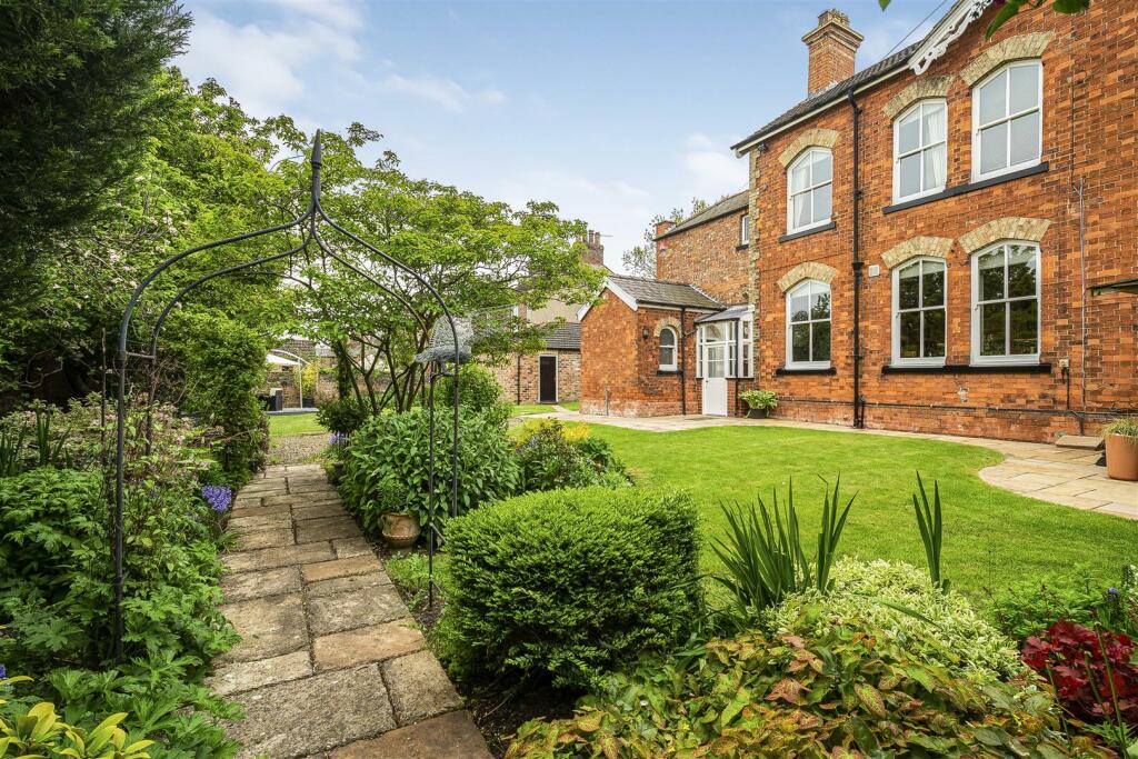 GARDEN