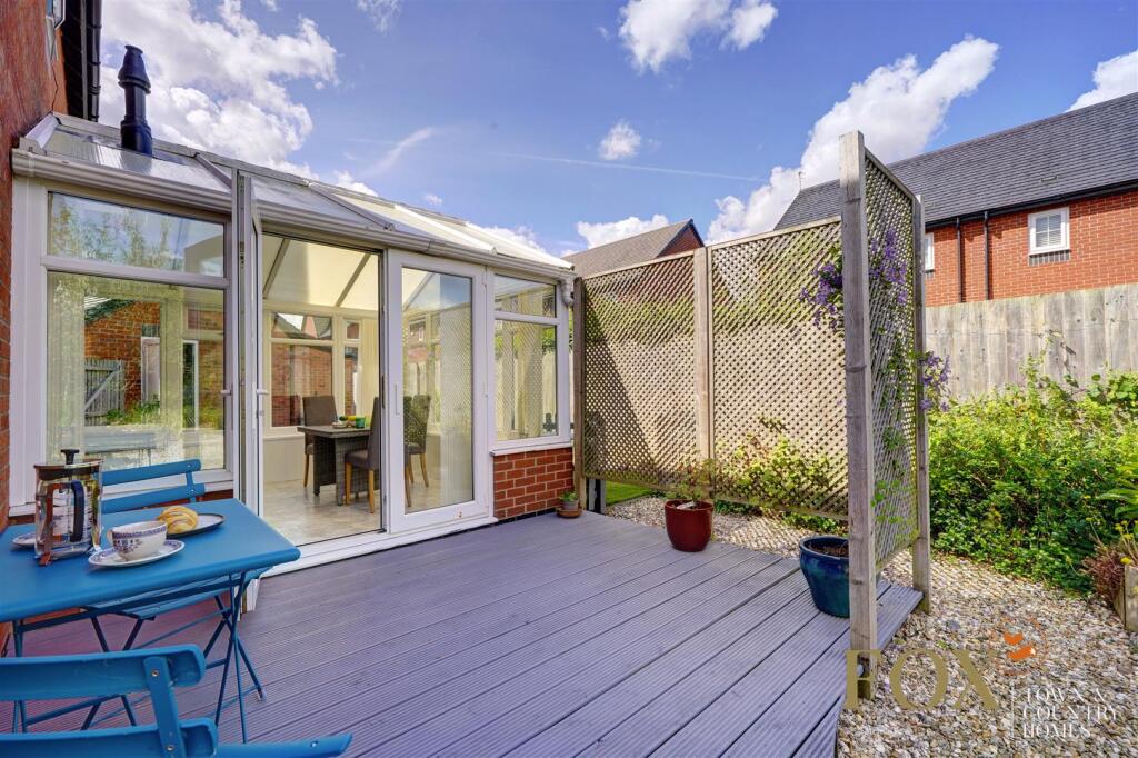 21 Wessex Grove (13).jpg