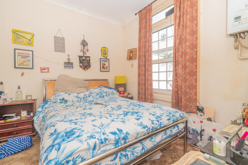 general 30 Addington