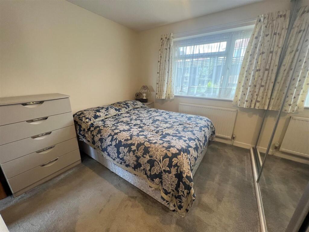 Bedroom 1.jpg