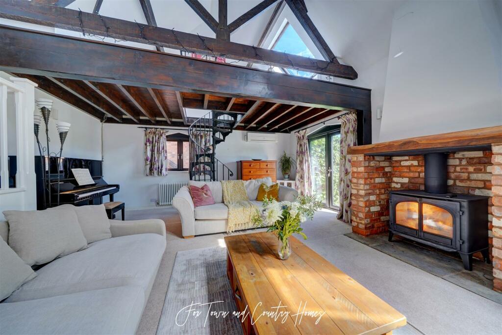 15 Holt Castle Drive (26).jpg