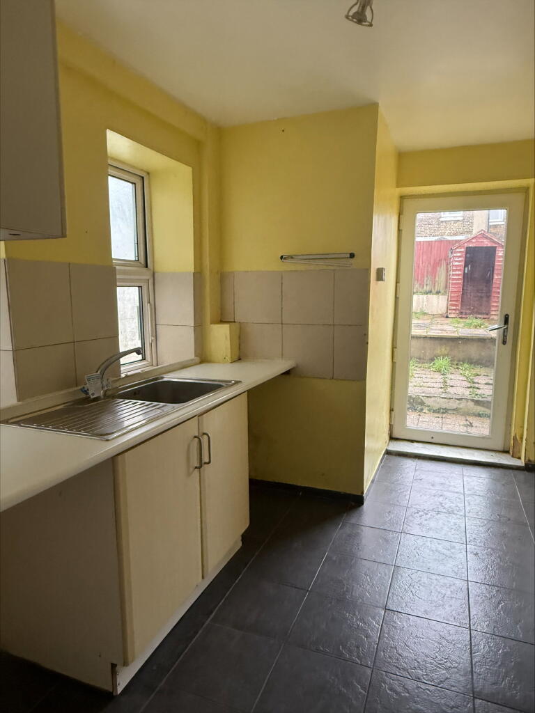 Kitchen 2 T202502240958.jpeg