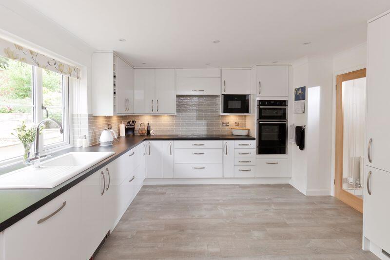 Kitchen / Breakfast Room