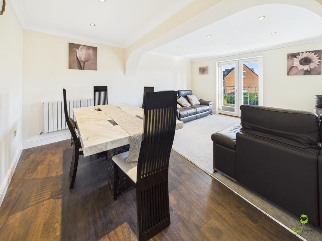 Presented by Clinton at EweMove Bexleyheath and Da