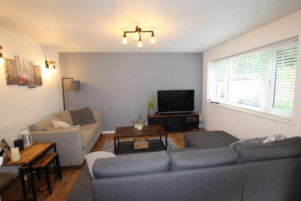Lounge / Dining Room