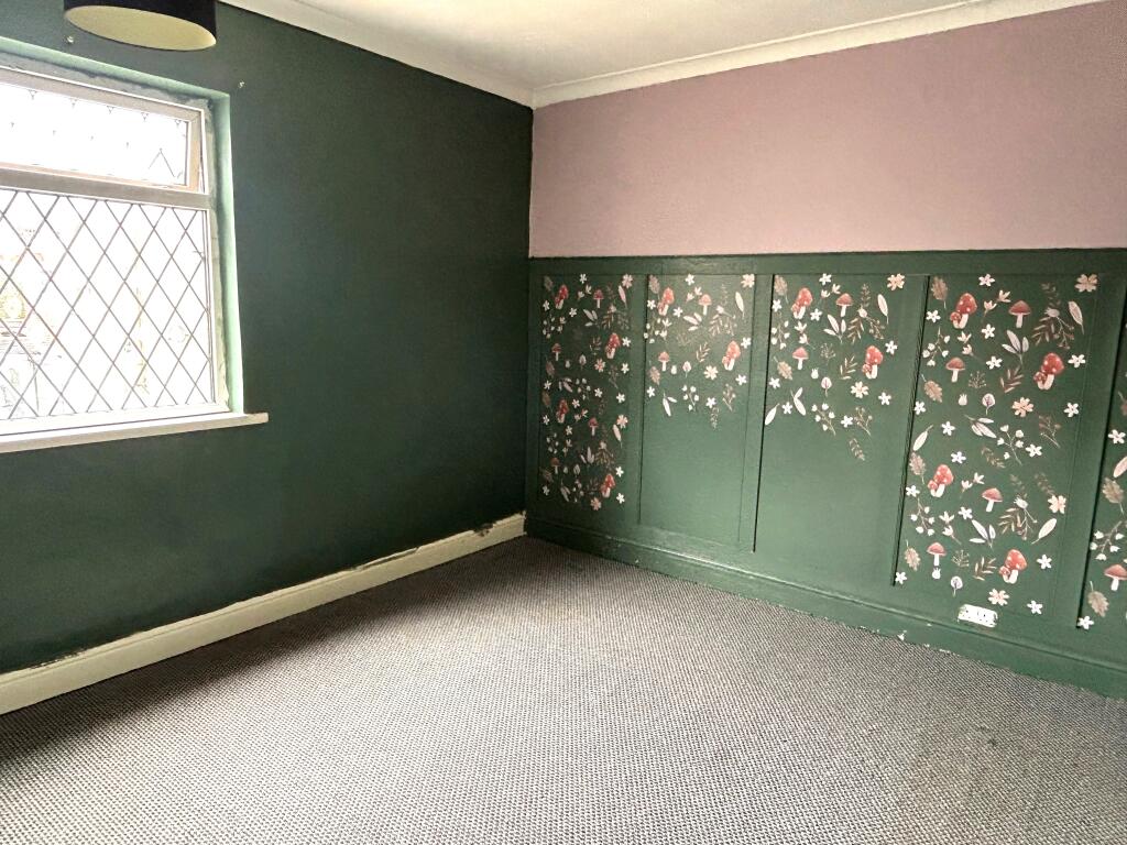 Main Bedroom T202407110947.jpg