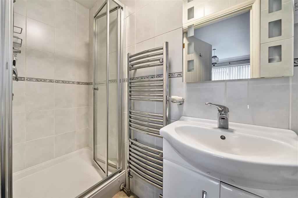 1298361-20-682dff5559dc9-ARW1298361-20-682dff5559d