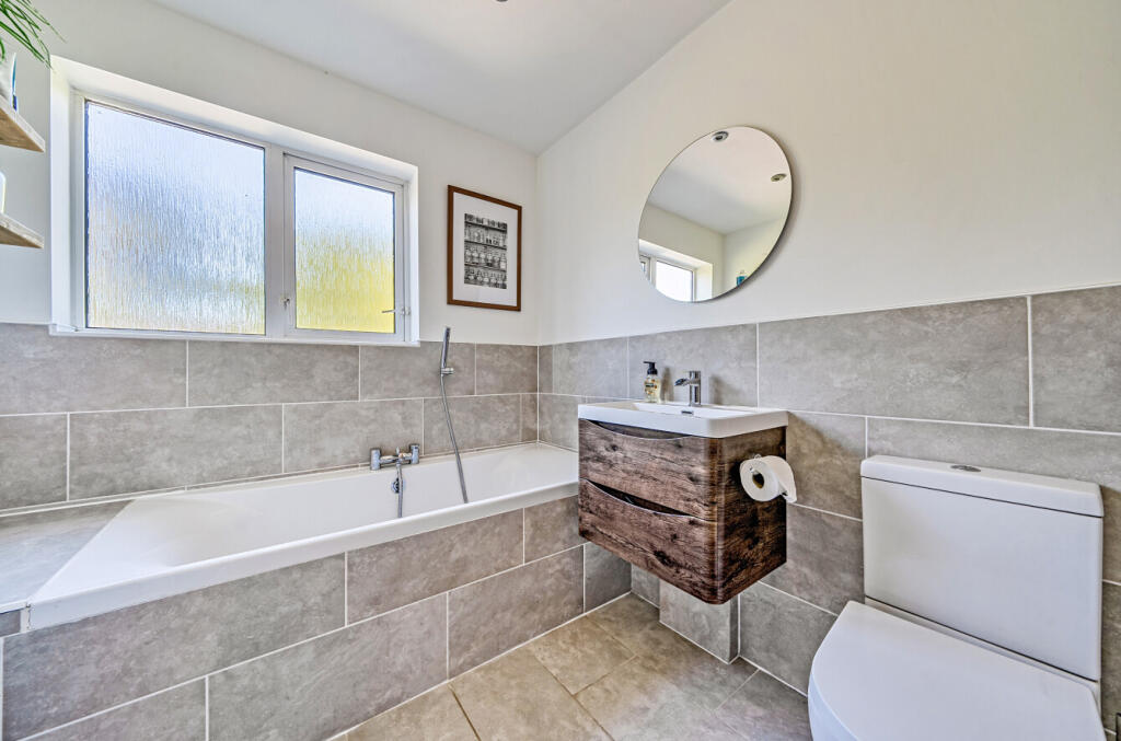 1355970-1-68cd6ae...