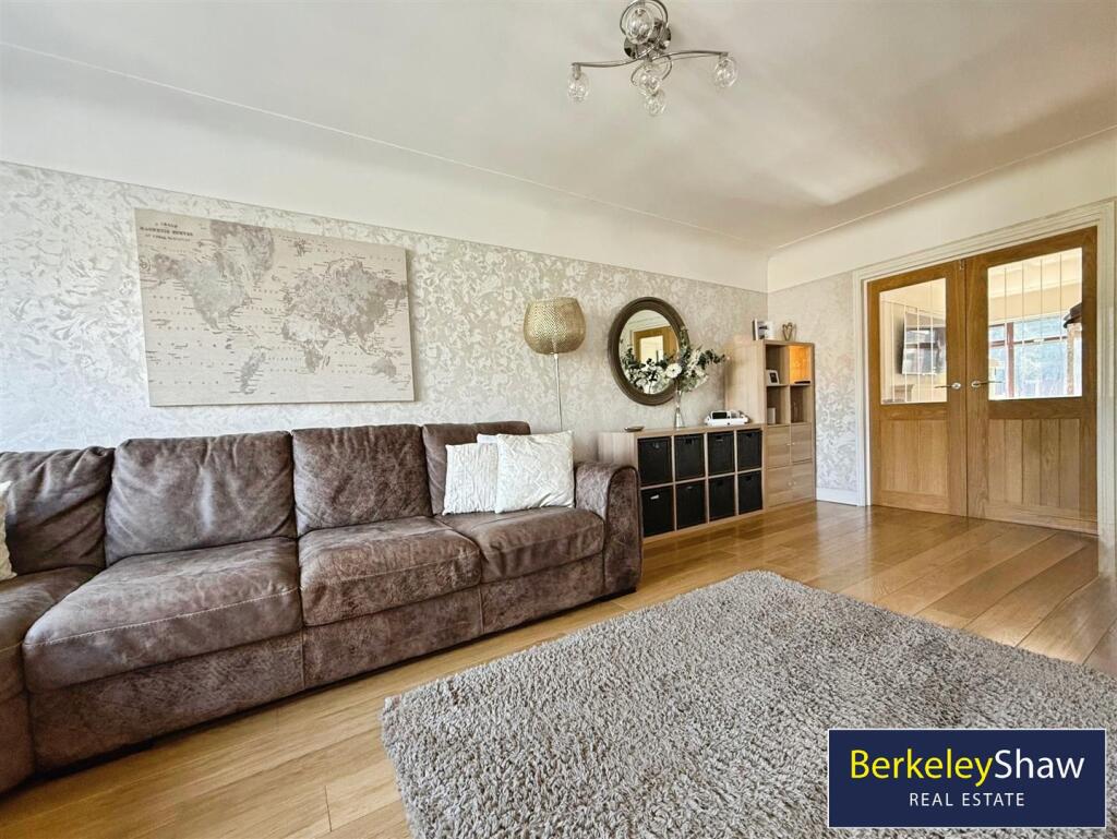 Dining/2nd Reception