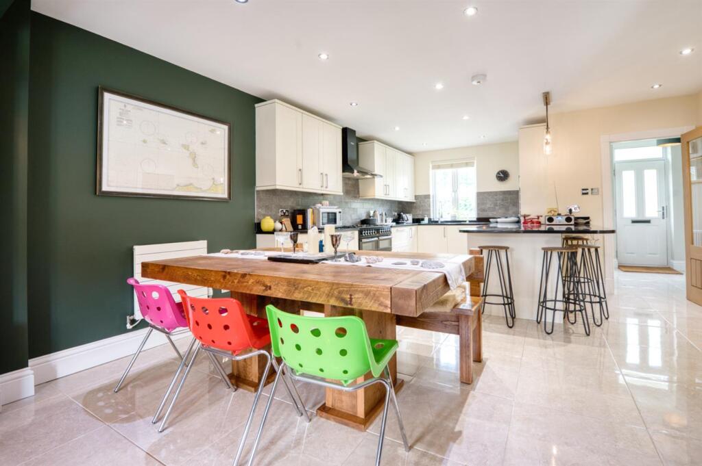 Dining area towards kitchen.jpg