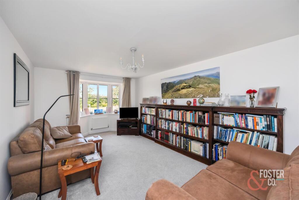 Fletcher Way 19-011.jpg