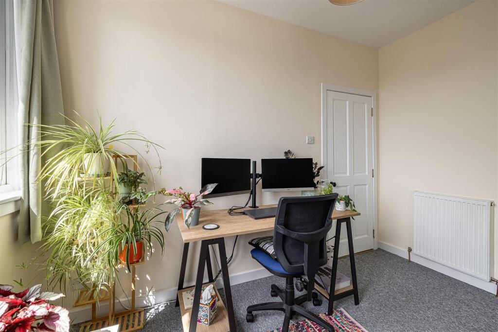 42 Glendinning Terrace Galashiels 19.jpg