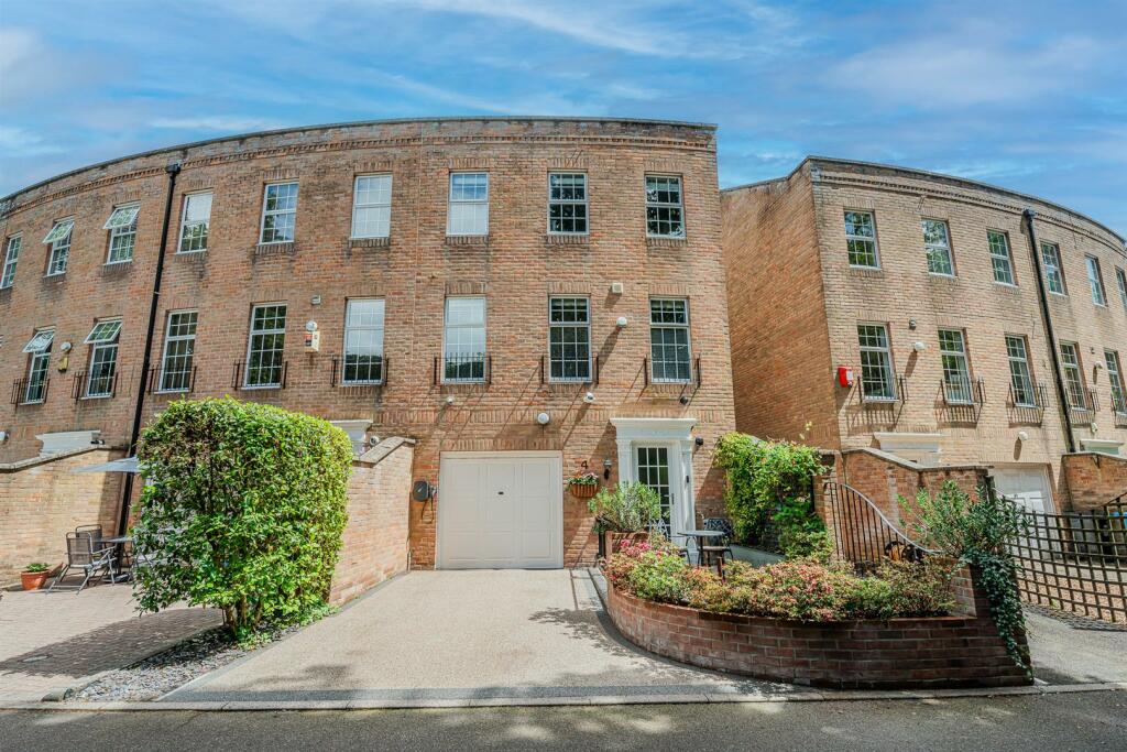 #116 - Holly Lodge-46.jpg