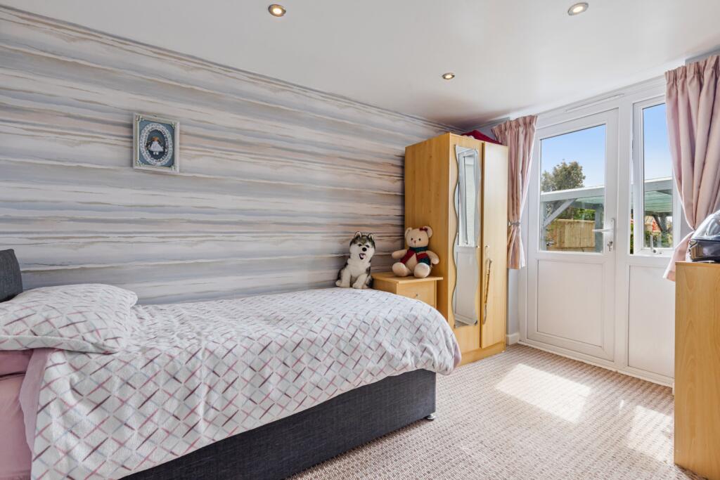 A17 - 115 Goodrington Road Paignton - 250606