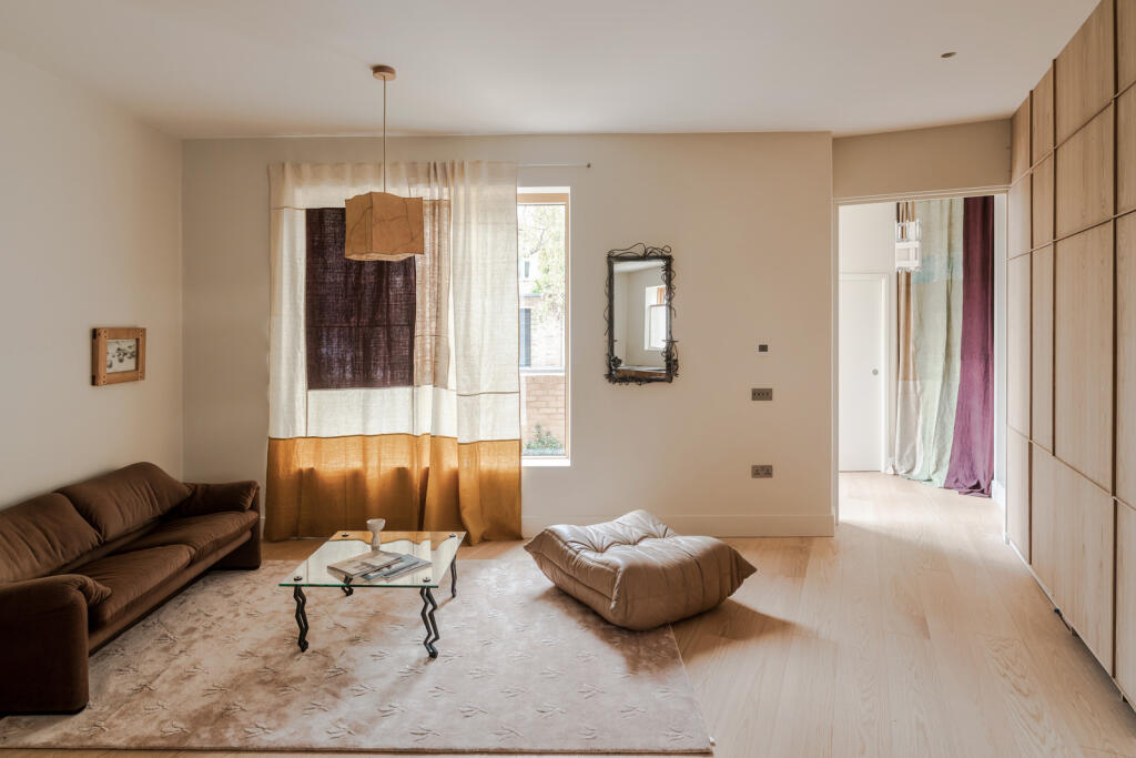 319669 - 49 Lamble Street_17.jpg