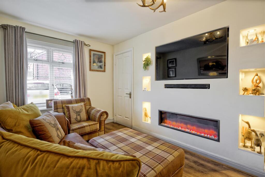 66 dixon green farnworth bl4 7eq-14.jpg