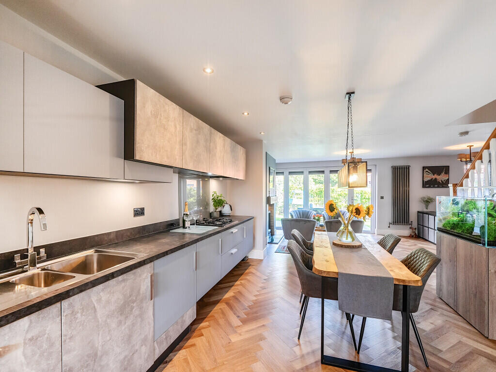 1345741-19-68b027...