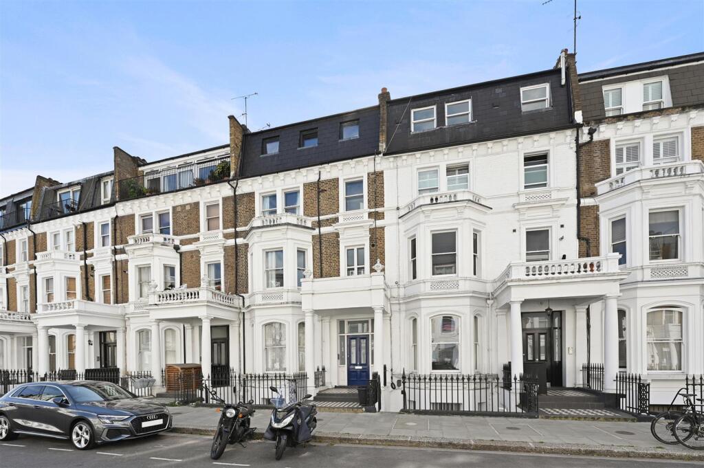 Sinclair Gardens - Exterior3